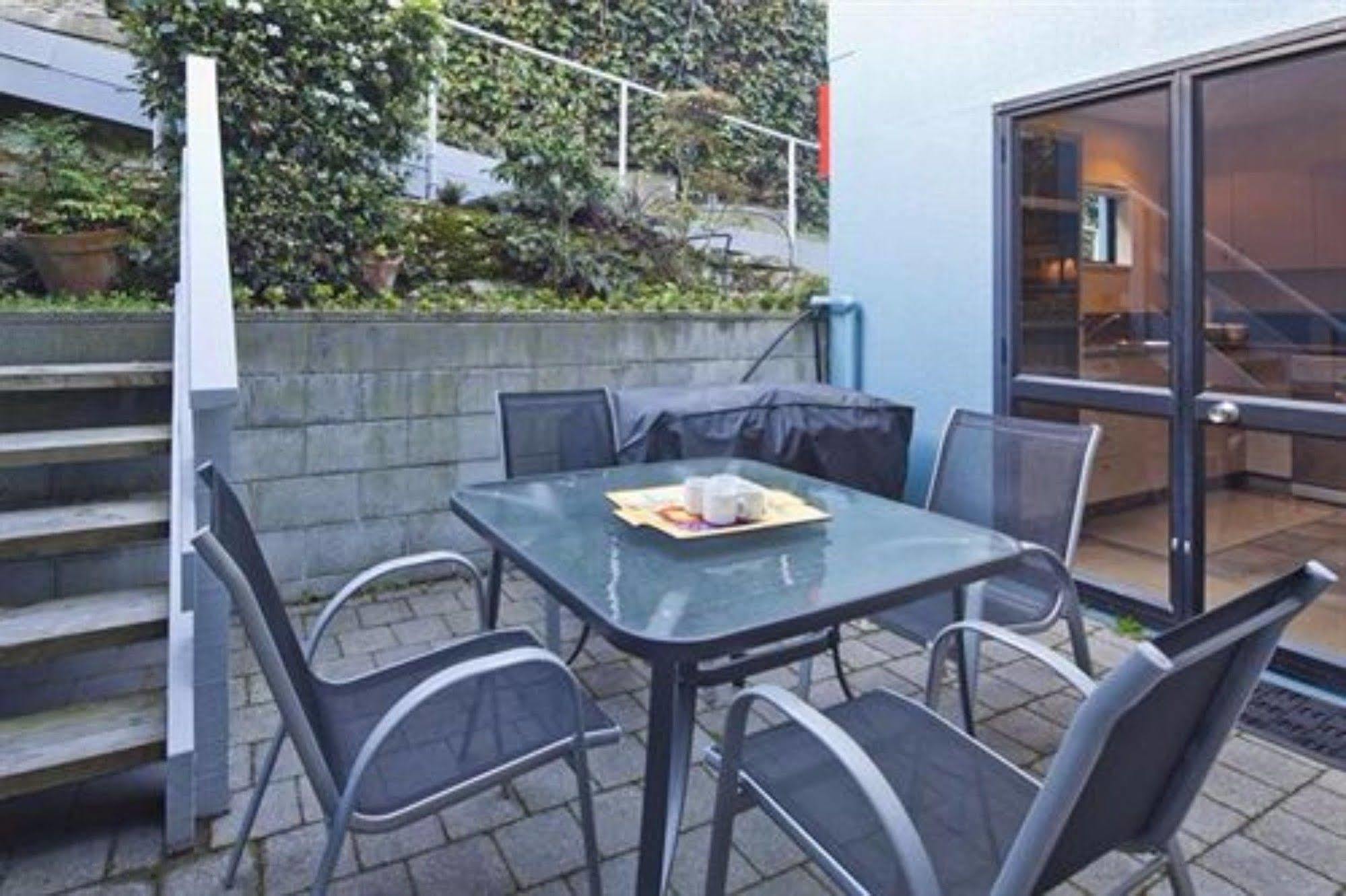 Apartments At Spinnaker Bay Queenstown Exterior foto